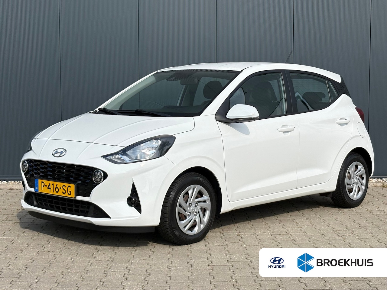 Hyundai i10 - 1.0 Comfort Smart Navigatie | Airco | Camera | Cruise Control | Centrale Deurvergendeling - AutoWereld.nl