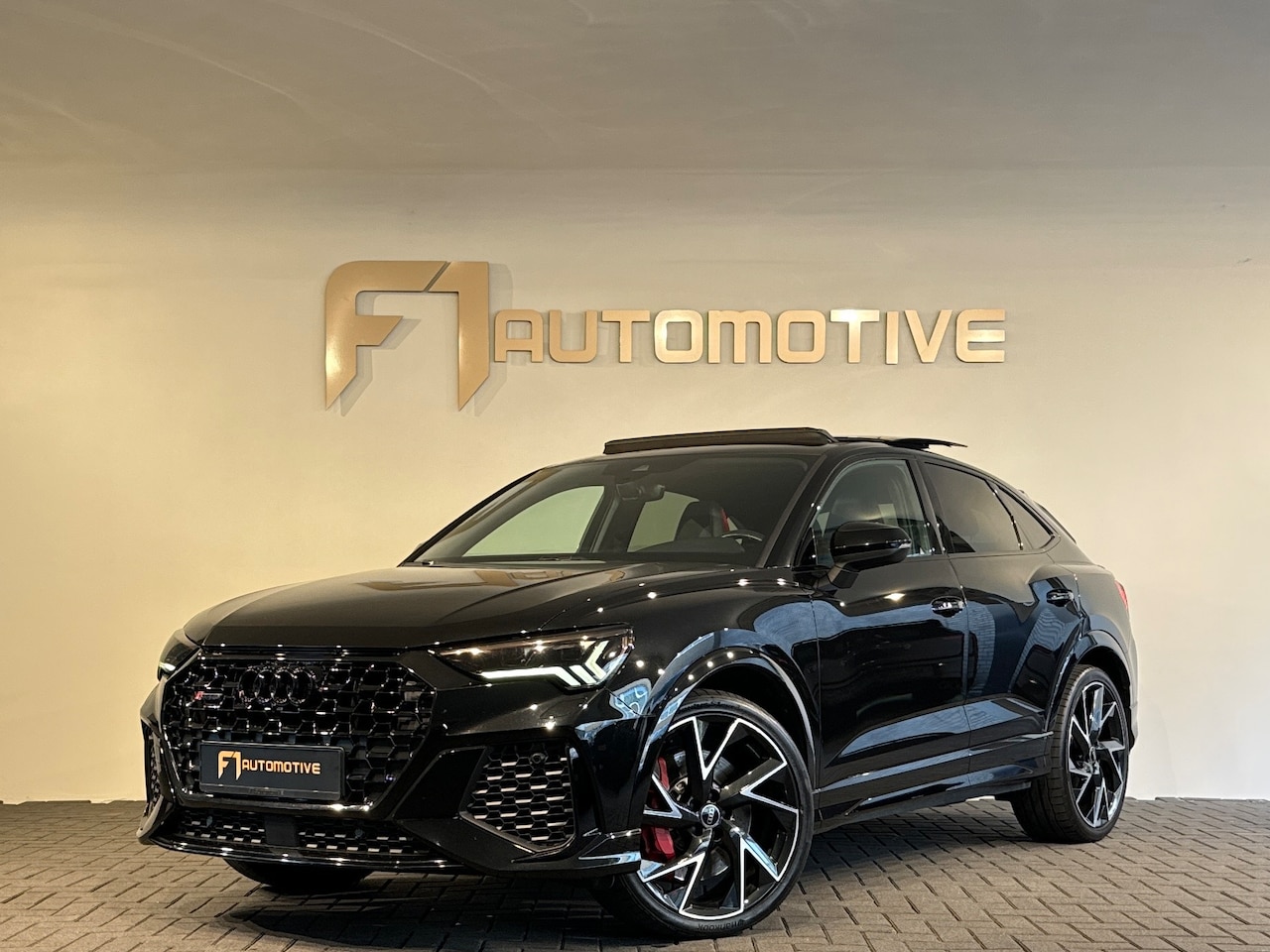 Audi RSQ3 Sportback - Pano|Keyles|B&O|RS Seat|Camera|Sfeer|VOL - AutoWereld.nl