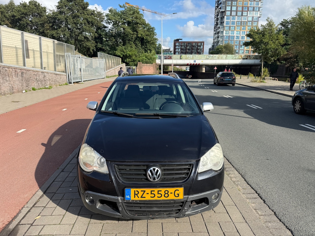 Volkswagen Polo - 1.4-16V Cross Airco StoelVerwarming 17Inch LM Velgen - AutoWereld.nl