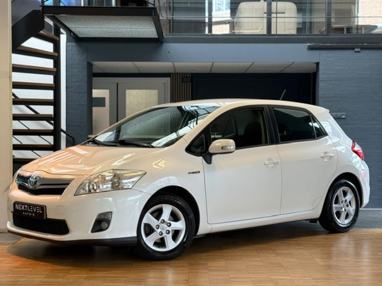 Toyota Auris - 1.8 Full Hybrid Aspiration 1.8 Full Hybrid Aspiration - AutoWereld.nl