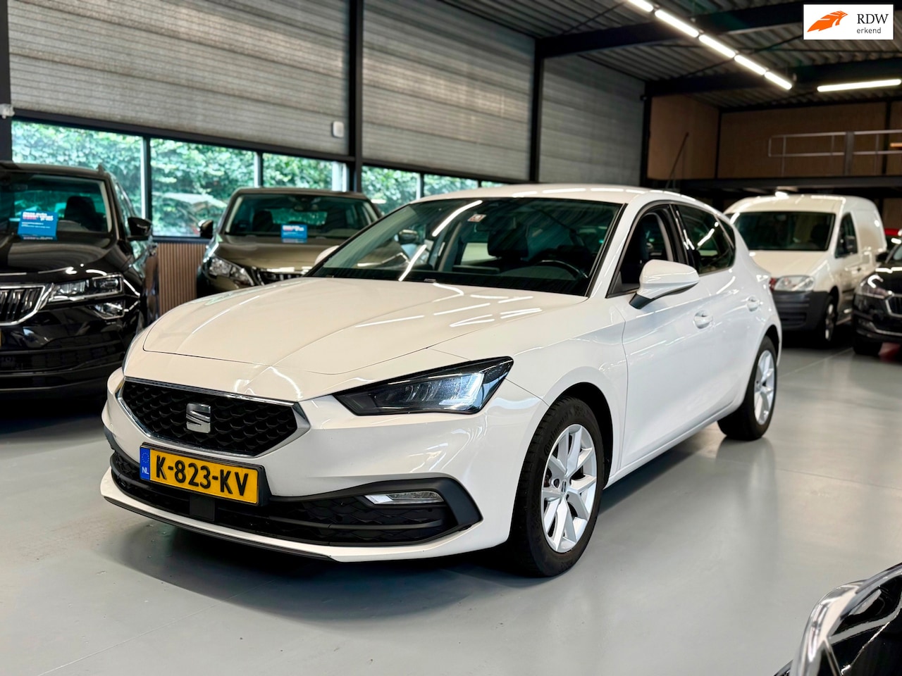 SEAT Leon - 1.0 TSI Reference LED l CarPlay l Navi - AutoWereld.nl