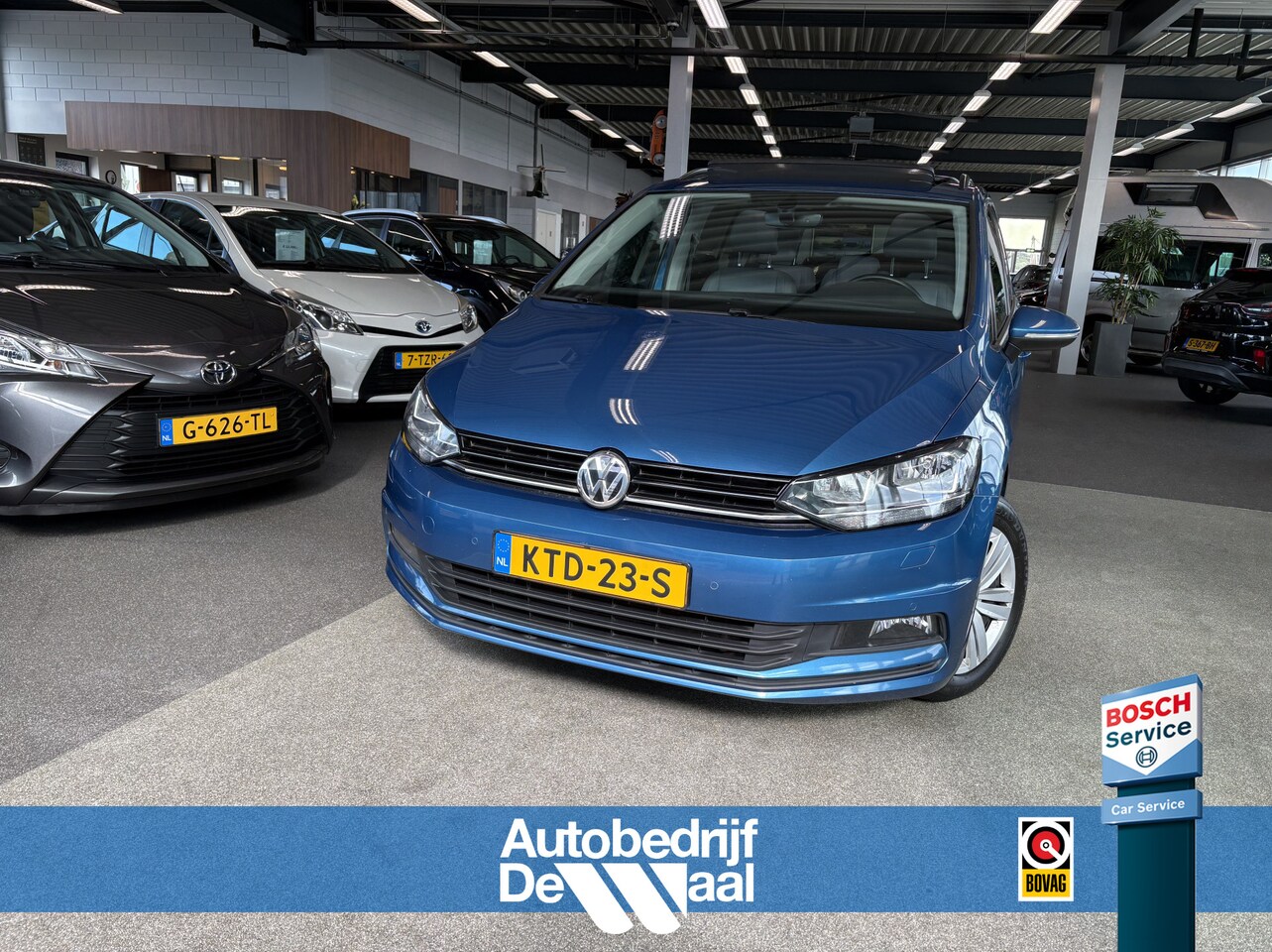 Volkswagen Touran - 1.5 TSi DSG Comfortline 7-pers. SCHUIFDAK/LEDER/CAMERA/NAVI/ADAPT.CRUISE/WINTERPACK - AutoWereld.nl