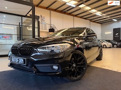 BMW 1-serie - 118i Automaat Cruise Control Stoelverwarming Parkeersensoren achter Start-stopsysteem Boor