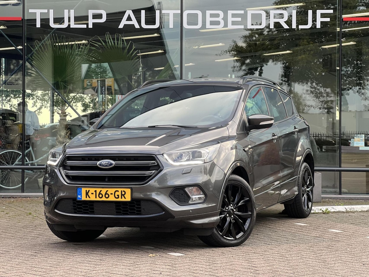 Ford Kuga - 1.5 EcoBoost ST Line Clima Cruise Winterpack Trekhaak - AutoWereld.nl