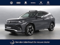 Volkswagen Tiguan - 1.5 eHybrid 204pk DSG R-Line / Panoramadak / Trekhaak / 360 Camera / HD Matrix Led