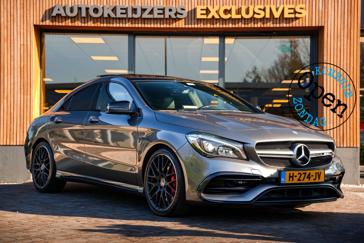 Mercedes-Benz CLA-Klasse - AMG 45 4MATIC Ambition Panoramadak Schaalstoelen Leer Memory Keyless Camera - AutoWereld.nl
