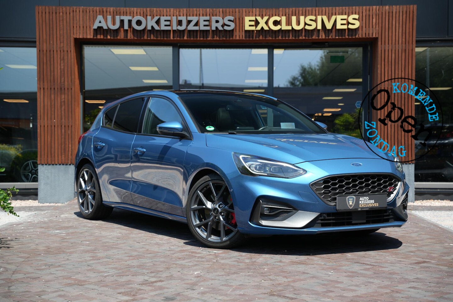 Ford Focus - 2.3 EcoBoost ST-X Panorama dak 280PK - AutoWereld.nl