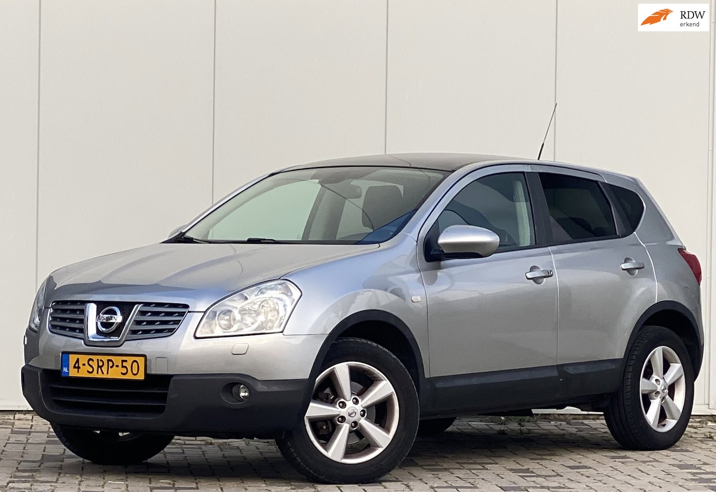 Nissan Qashqai - 2.0 Acenta AUTOMAAT PANORAMA NAVI CARPLAY - AutoWereld.nl