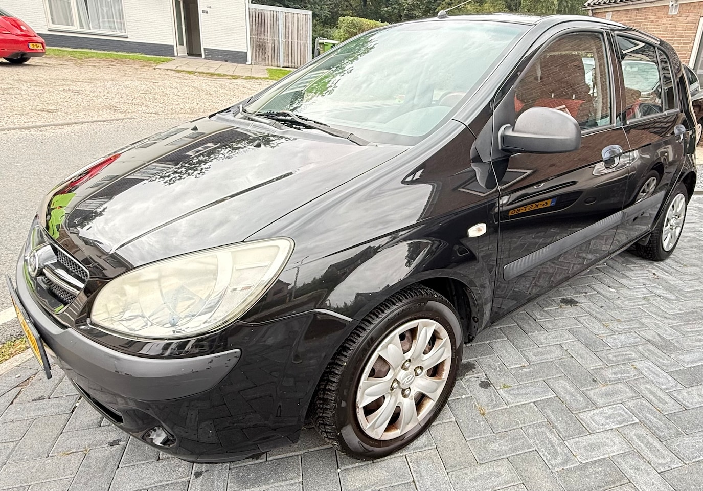 Hyundai Getz - 1.1i Active Young Hyundai Getz 1.0 active Young 5 Deurs Bouwjaar 15-09-2008 Kilometerstand 126.000 nap Apk 3 - AutoWereld.nl