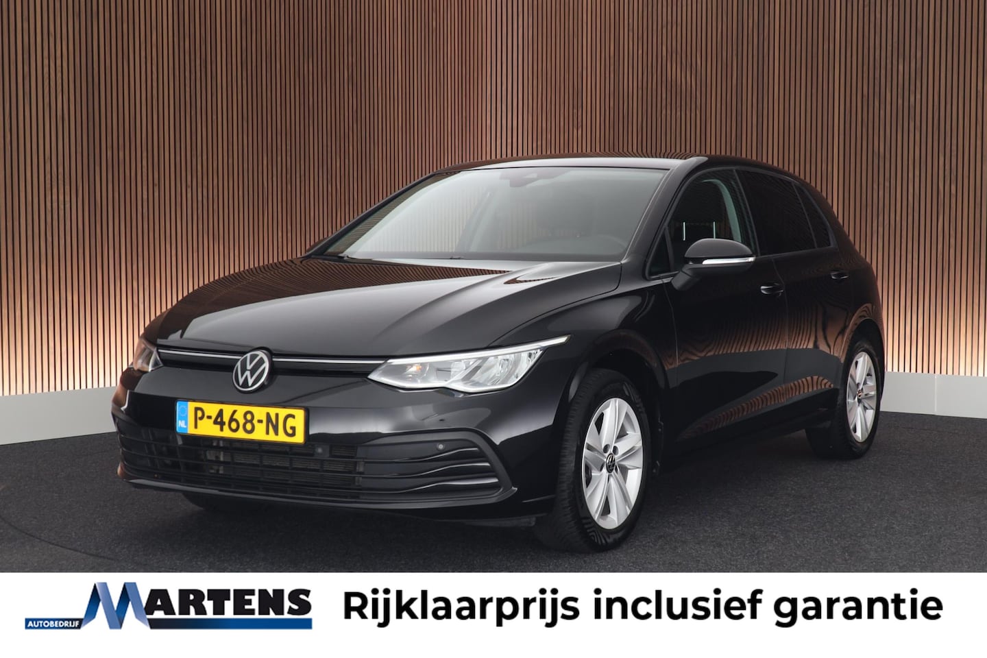 Volkswagen Golf - 1.0 TSI 110pk Life Privacyglass ACC Navigatie - AutoWereld.nl