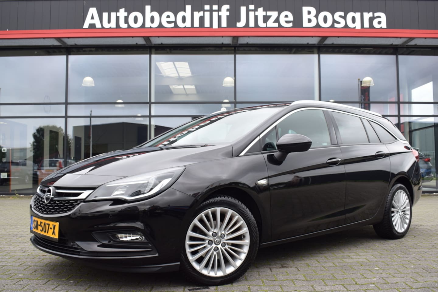 Opel Astra Sports Tourer - 1.4 Turbo Automaat Innovation Half Leder | Carplay | Full Map Navi | Keyless | Volledig On - AutoWereld.nl