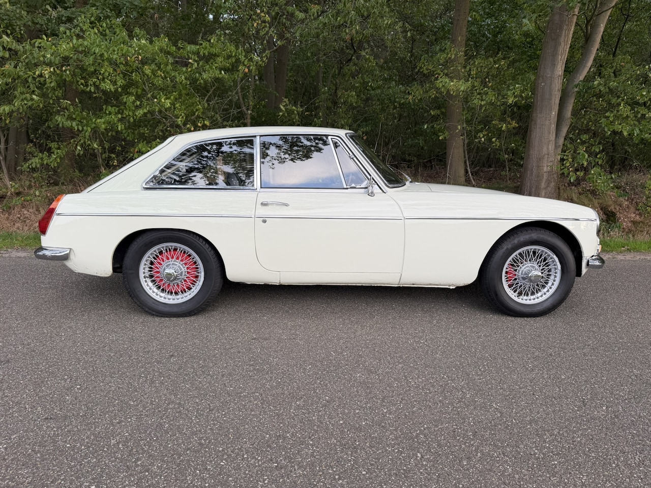MG B type - 1.8 GT 1.8 GT - AutoWereld.nl