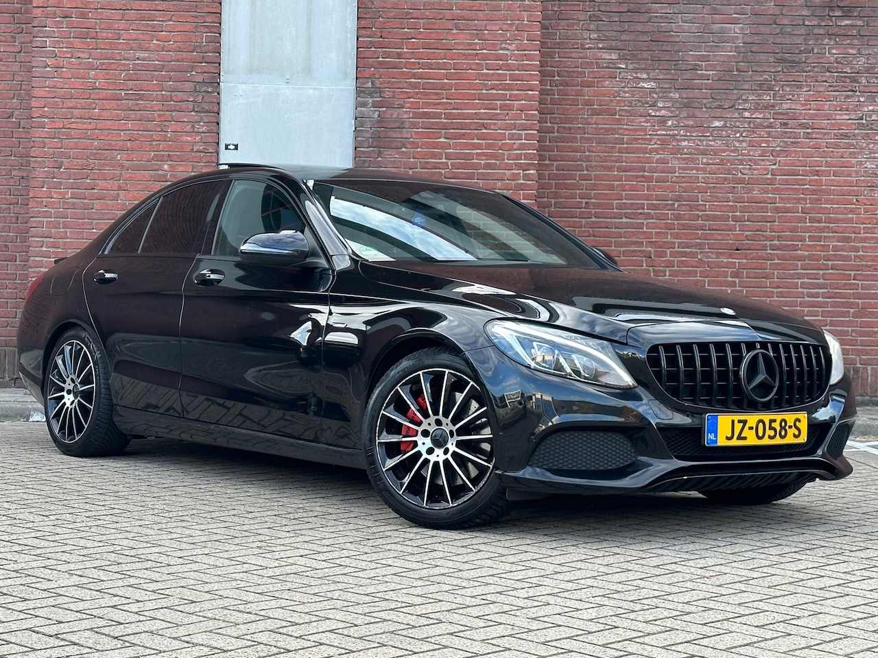 Mercedes-Benz C-klasse - 350 e Lease Edition|PANO|BURMESTER|AMG-PAKKET|FULL-OPTIONS - AutoWereld.nl