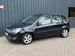 Ford Fiesta - 1.6-16V Futura AUTOMAAT/NAP/DEALER OND./AIRCO/