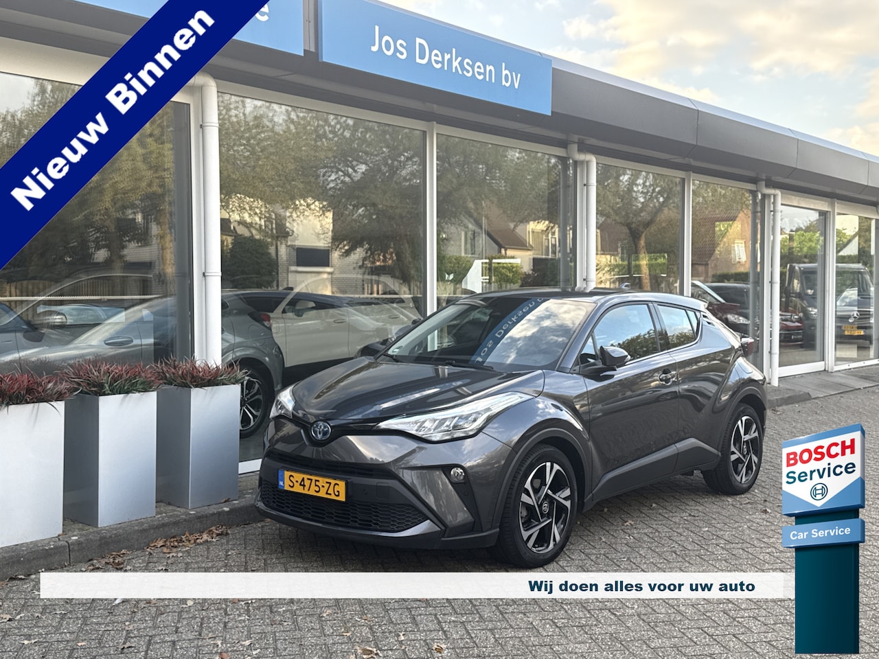 Toyota C-HR - 1.8 Hybrid Dynamic - Camera | CarPlay | PDC v+a | Afn. trekhaak | - AutoWereld.nl