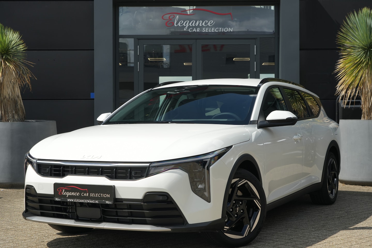 Kia K4 Sportswagon - 1.6 T-GDi MHEV GT-Line Launch Edition | 150PK | Navi | Stoelverwarming | Camera | ACC | Ki - AutoWereld.nl
