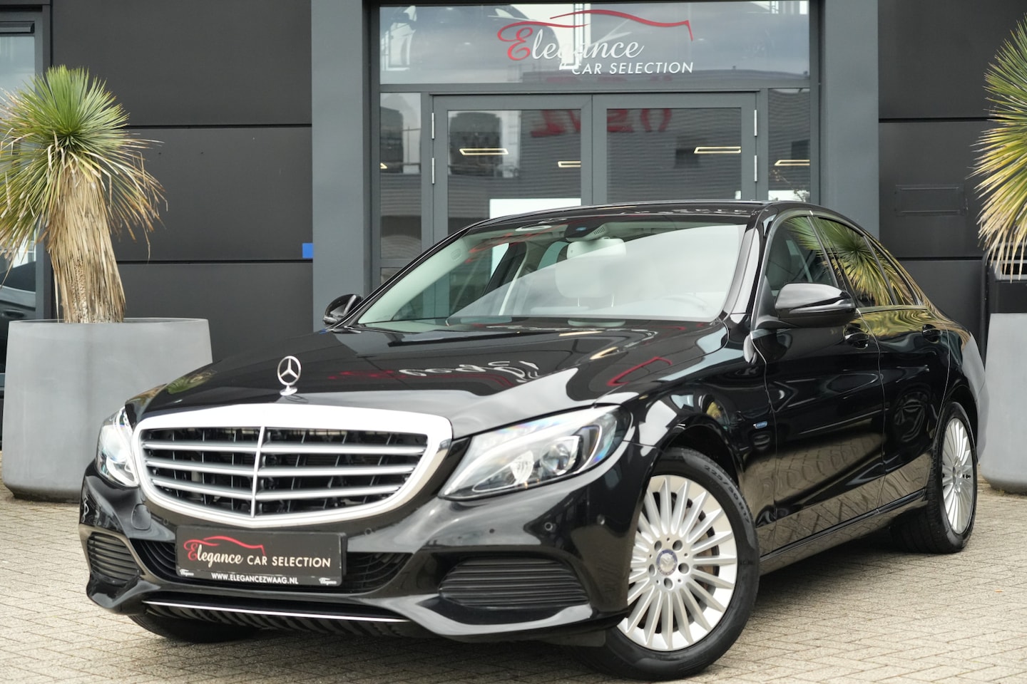 Mercedes-Benz C-klasse - 350 e Lease Edition | 279PK | Navi | Trekhaak | AIRMATIC | Camera | Mercedes-Benz C-Klasse - AutoWereld.nl