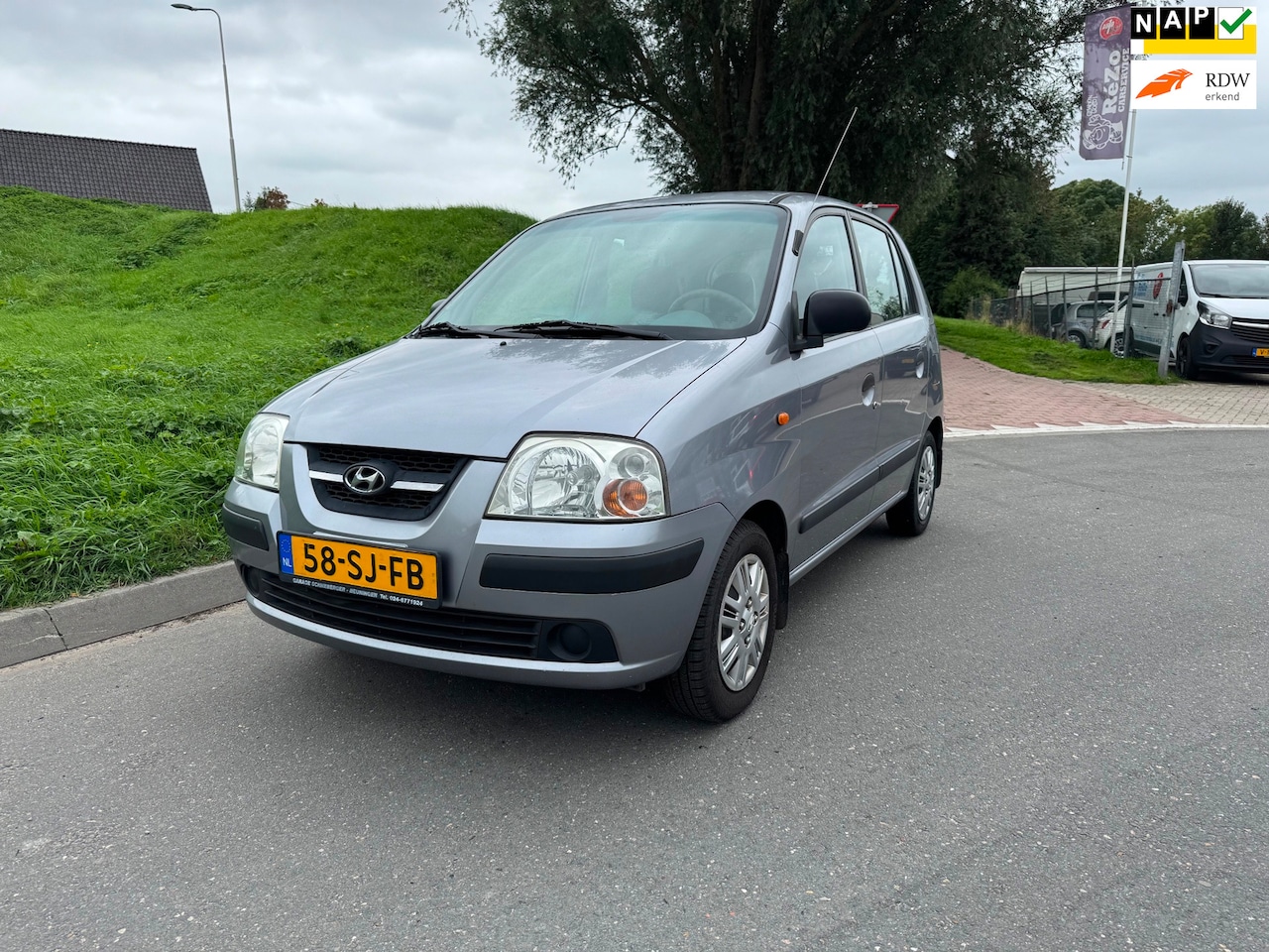Hyundai Atos - 1.1i Active Young Trekhaak D.riem vervangen - AutoWereld.nl