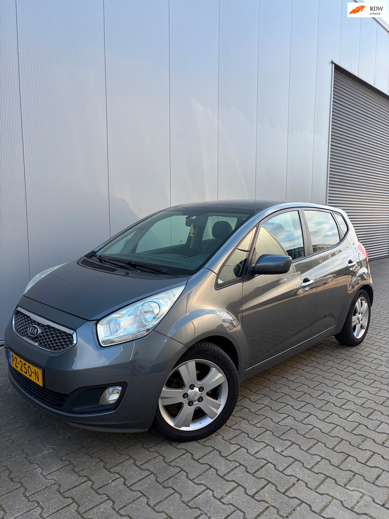 Kia Venga - 1.6 CVVT X-ecutive| Autotmaat|Keyless|Panorama - AutoWereld.nl