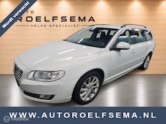 Volvo V70 - 2.0 T4 Dynamic Edition | Adaptieve Cruise | Trekhaak | Camera | BLISS | Distributieriem V.