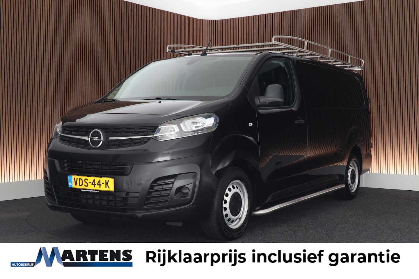 Opel Vivaro - 2.0 CDTI 122pk H6 L2H1 Edition Trekhaak Camera Bluetooth Cruise Control - AutoWereld.nl