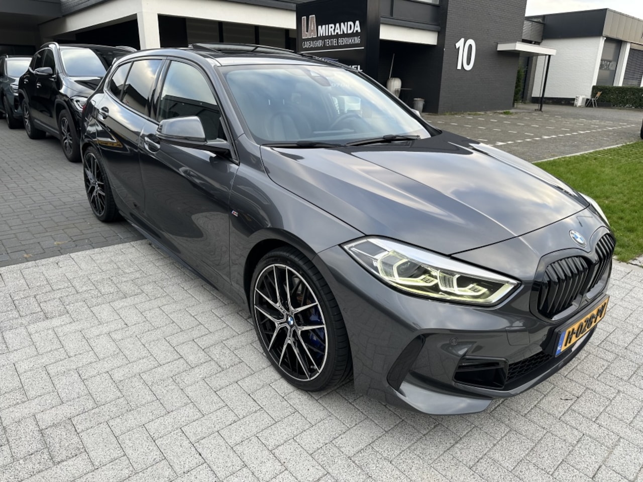 BMW 1-serie - 118i High Exec. Ed. - AutoWereld.nl