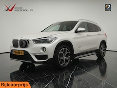 BMW X1 - sDrive20i Centennial High Executive Automaat 192PK - Lederen bekleding - Panoramadak - Sto