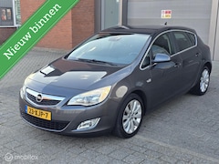 Opel Astra - 1.4 TurboCosmo_140pk_Pas G.beurt geweest
