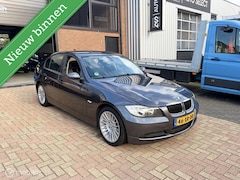 BMW 3-serie - 318i Executive | 180.181 KM | NL geleverd