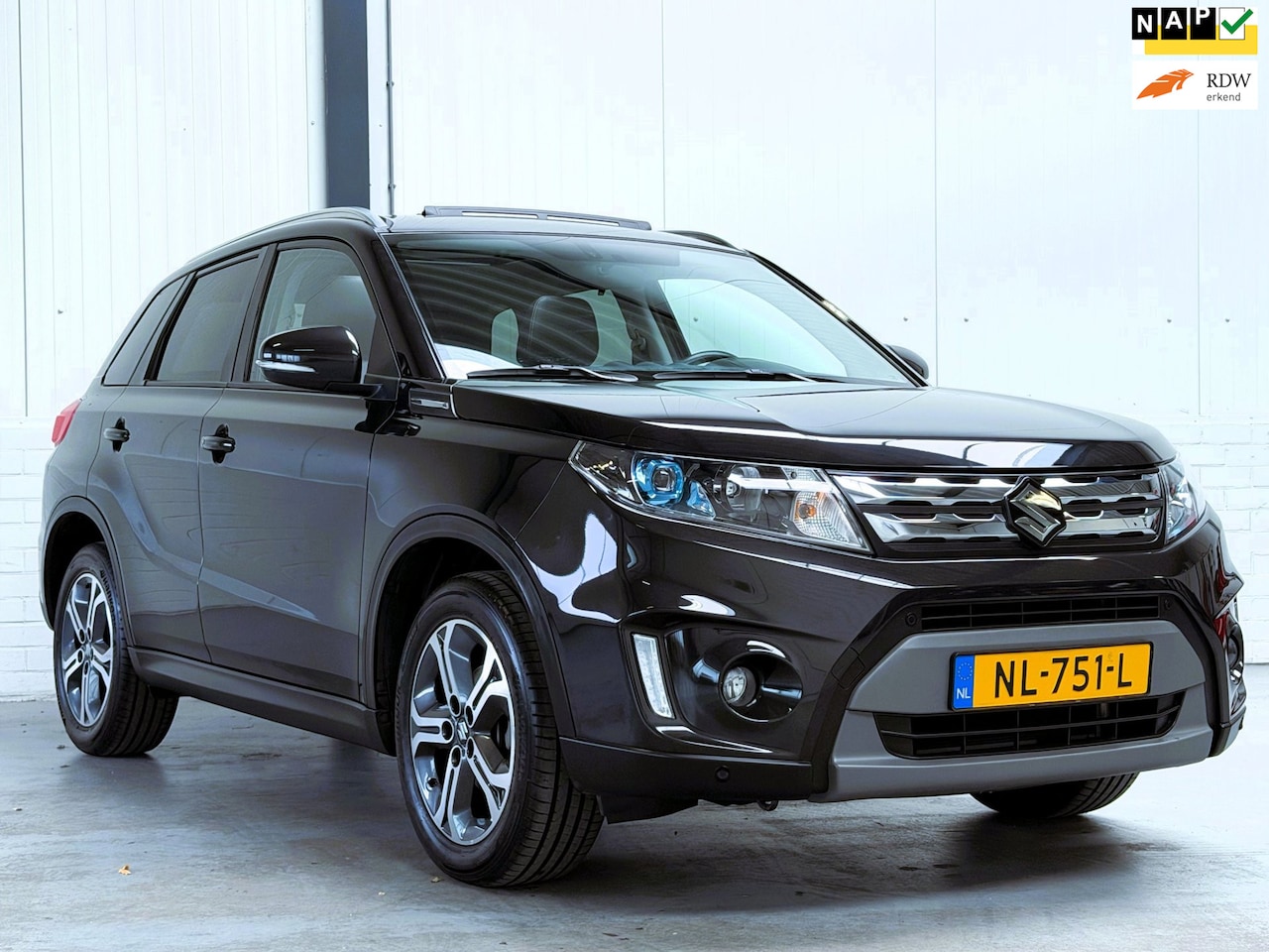 Suzuki Vitara - 1.6 High Executive|Pano|Org NL|Trekhaak|Alle Opties|Dealer O.H. - AutoWereld.nl