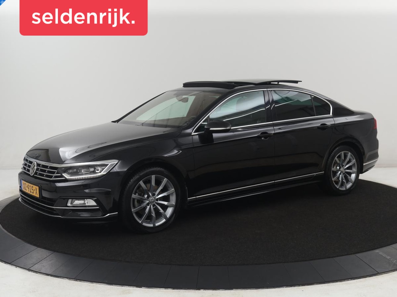 Volkswagen Passat - 1.5 TSI Highline Business R | Pano.Dak | LED | Apple Carplay | R-Line | Stoelverwarming | - AutoWereld.nl