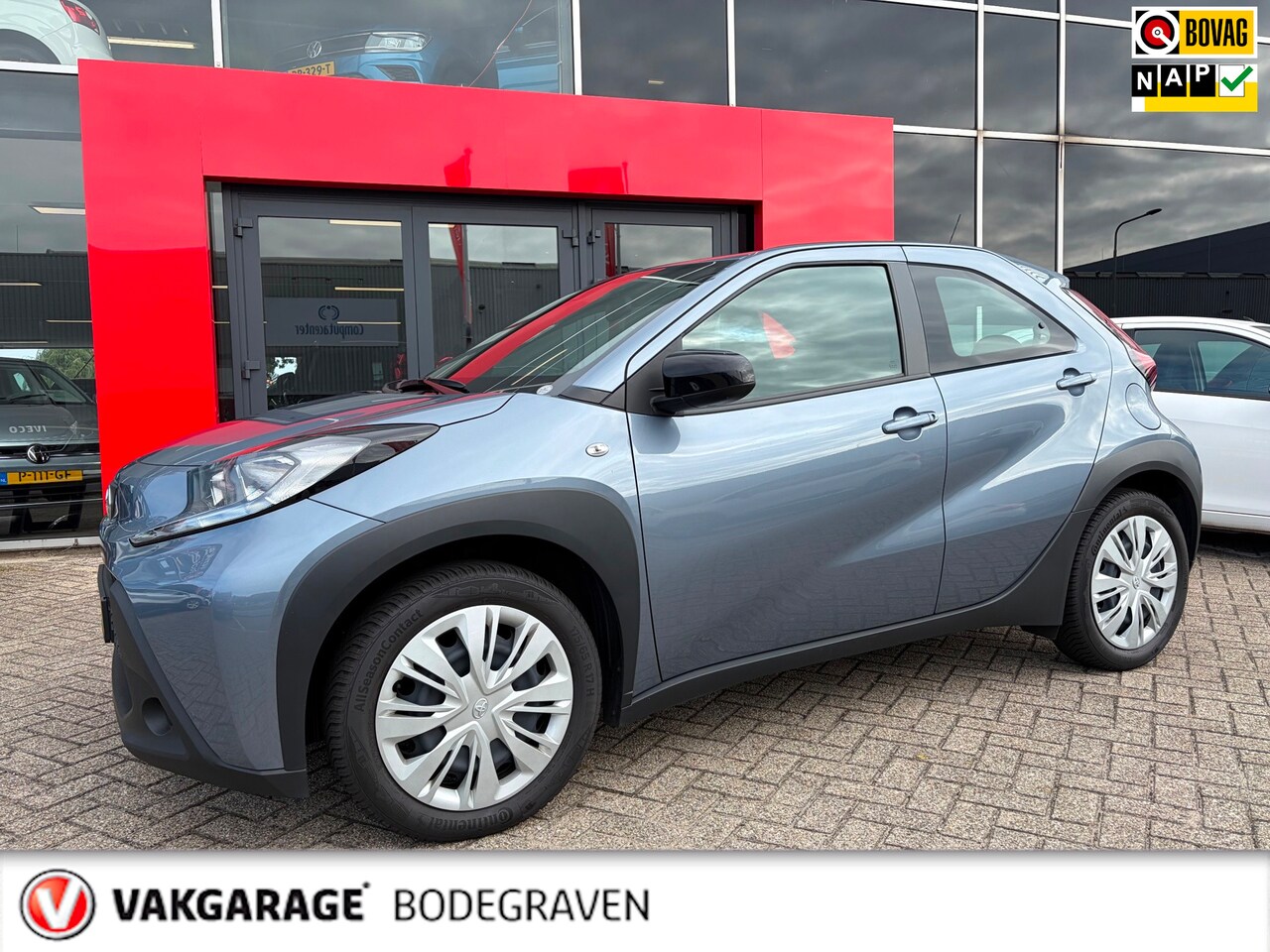 Toyota Aygo X - 1.0 VVT-i MT play 1.0 VVT-i MT Play - AutoWereld.nl