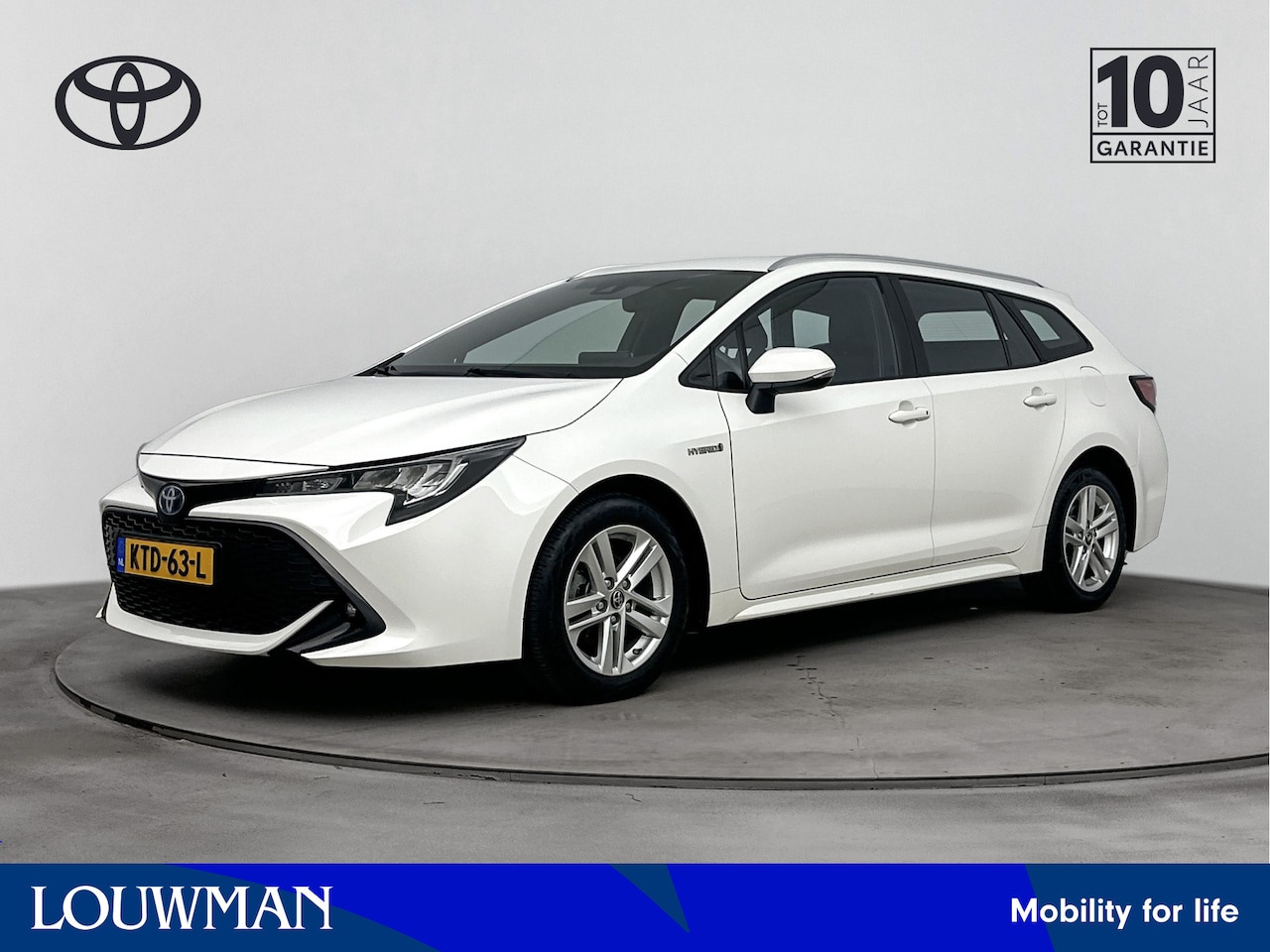 Toyota Corolla Touring Sports - 1.8 Hybrid Active | Navigatie | Parkeersensoren Achter | Stoelverwarming | * - AutoWereld.nl