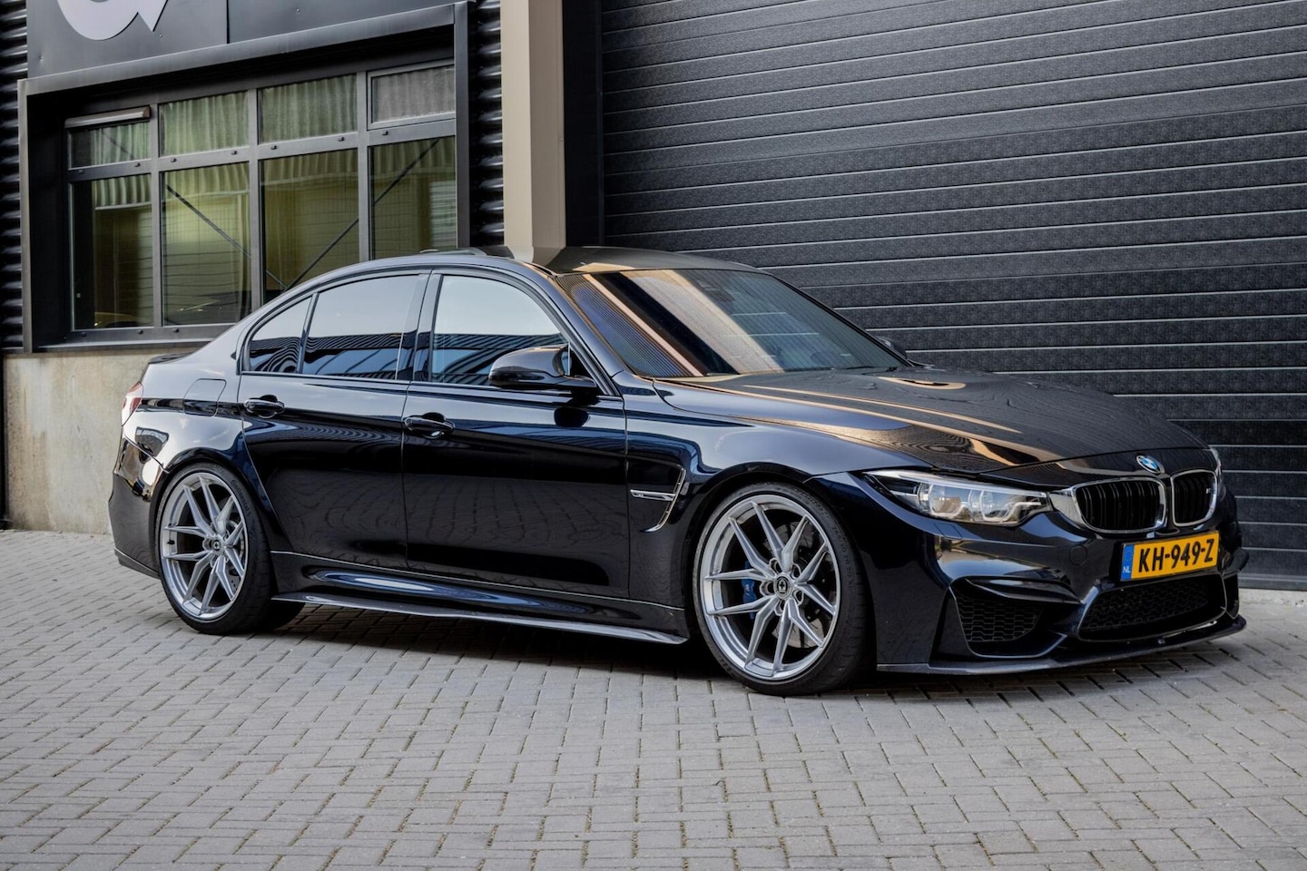 BMW M3 - 3-serie DCTA | HUD | CARBON | MOSSELMAN | CARPLAY | HRE - AutoWereld.nl