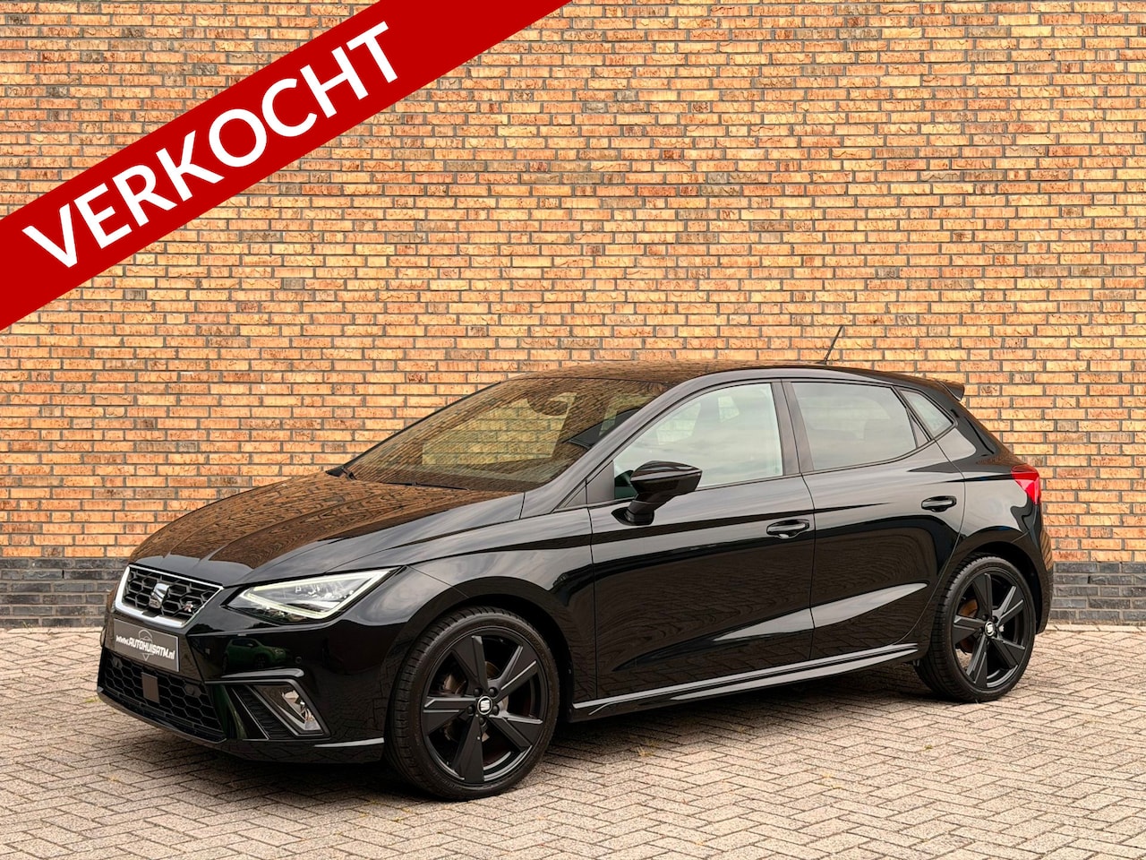 SEAT Ibiza - 1.0 TSI FR Black Edition Virtual Cam Led Stoelvw Climatr - AutoWereld.nl