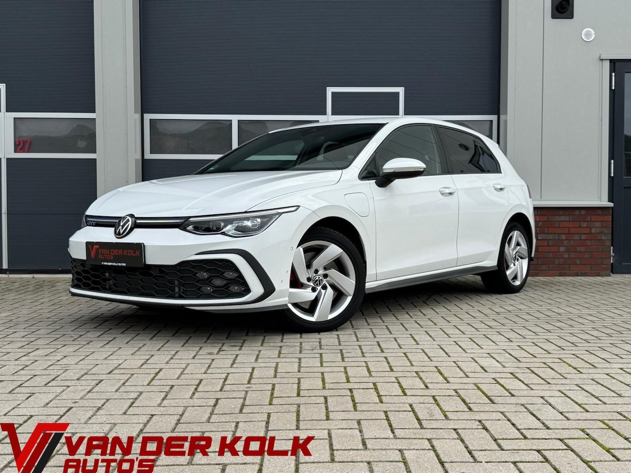 Volkswagen Golf - 1.4 eHybrid GTE 245PK | Digital Cockpit | IQ Drive | Sportstoelen | LED | Stuur/Stoelverwa - AutoWereld.nl