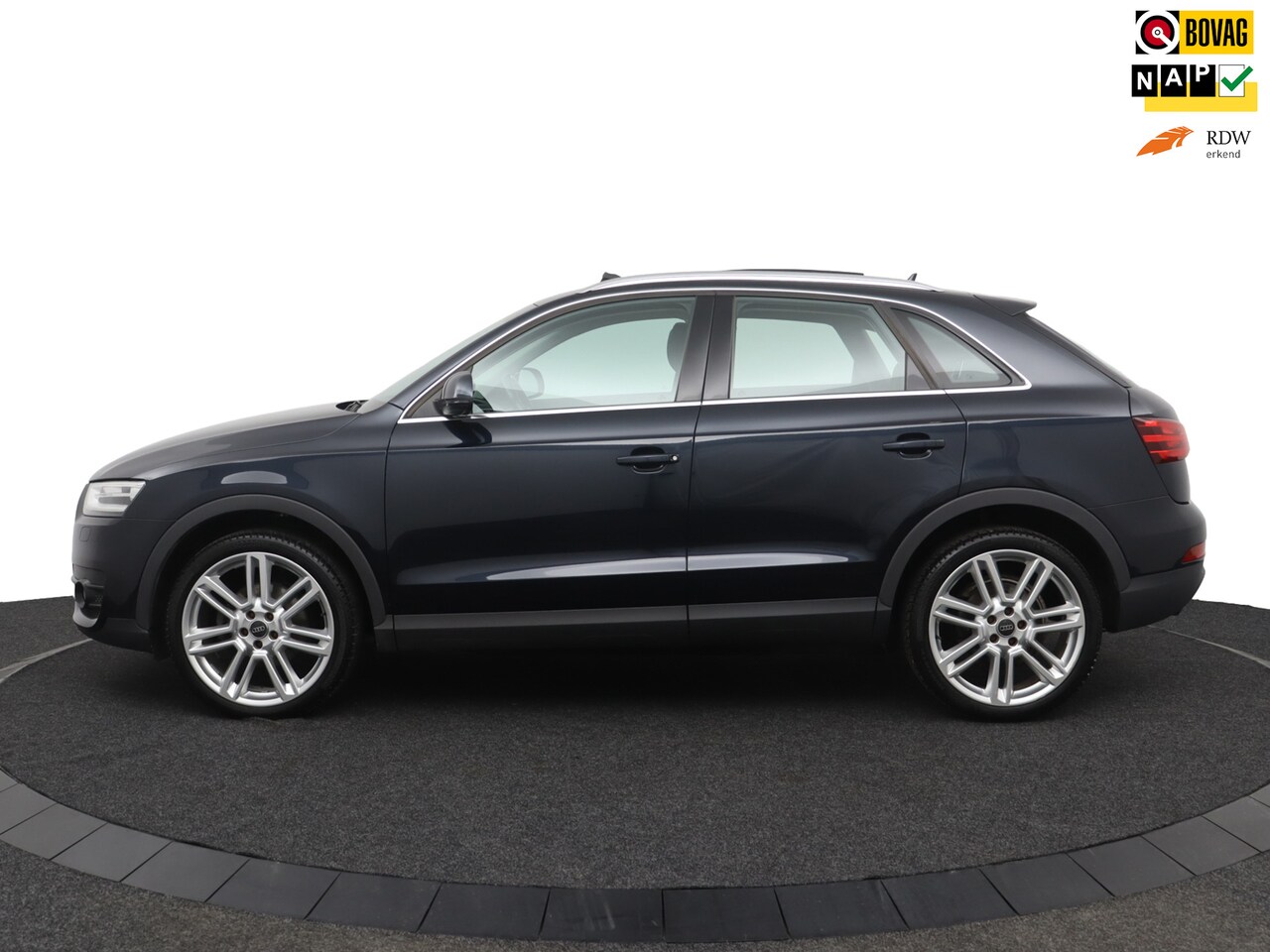 Audi Q3 - 2.0 TFSI quattro Business Edition I PANORAMADAK I XENON I TREKHAAK I PDC - AutoWereld.nl