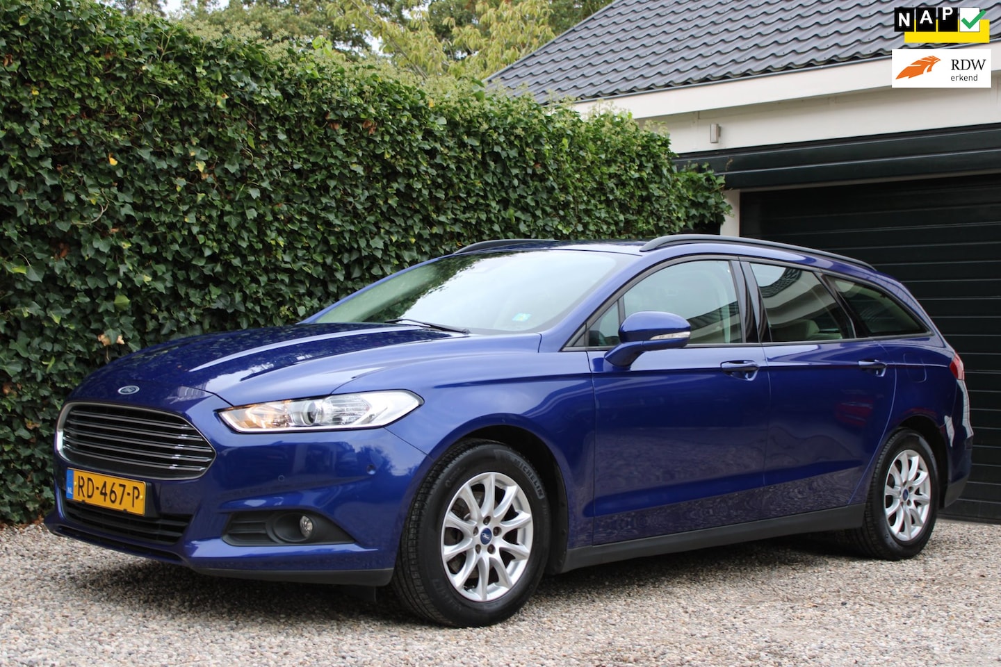 Ford Mondeo Wagon - 1.5 Trend | Carplay | Climate control | Navi | PDC V+A | Cruise control - AutoWereld.nl