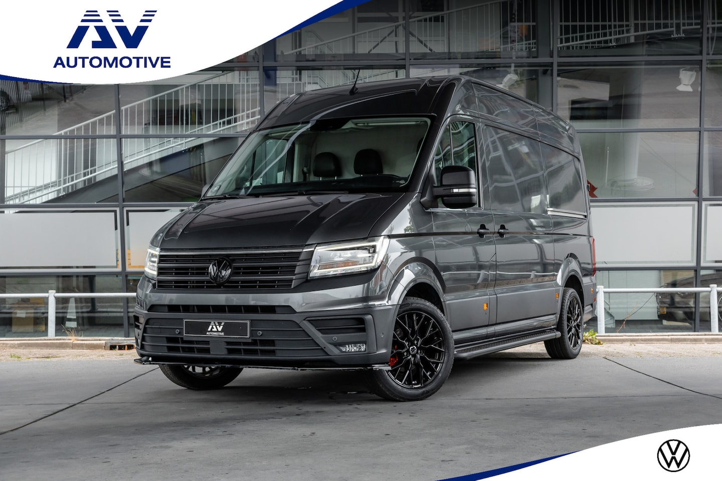 Volkswagen Crafter - 2.0 TDI L3H3 Highline | DSG | L+R Schuifdeur | Bi-Xenon | ACC | Trekhaak | Blind spot | Ca - AutoWereld.nl