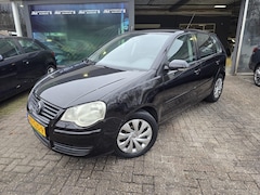 Volkswagen Polo - 1.2-12V Comfortline | NIEUWE APK | AIRCO | ELEC RAMEN |