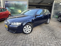 Audi A3 Sportback - 1.6 FSI Attraction | NIEUWE APK | AIRCO | 4x NW BANDEN | LMV | ELEC PAKKET |