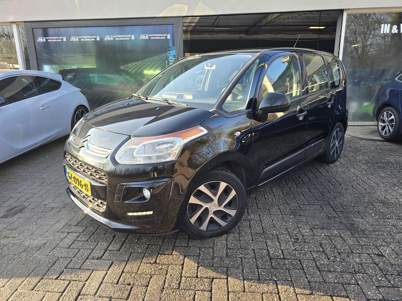 Citroën C3 Picasso - 1.2 110 PK Tendance | 2E EIGENAAR | 12MND GARANTIE | CRUISE | AIRCO | TREKHAAK | - AutoWereld.nl