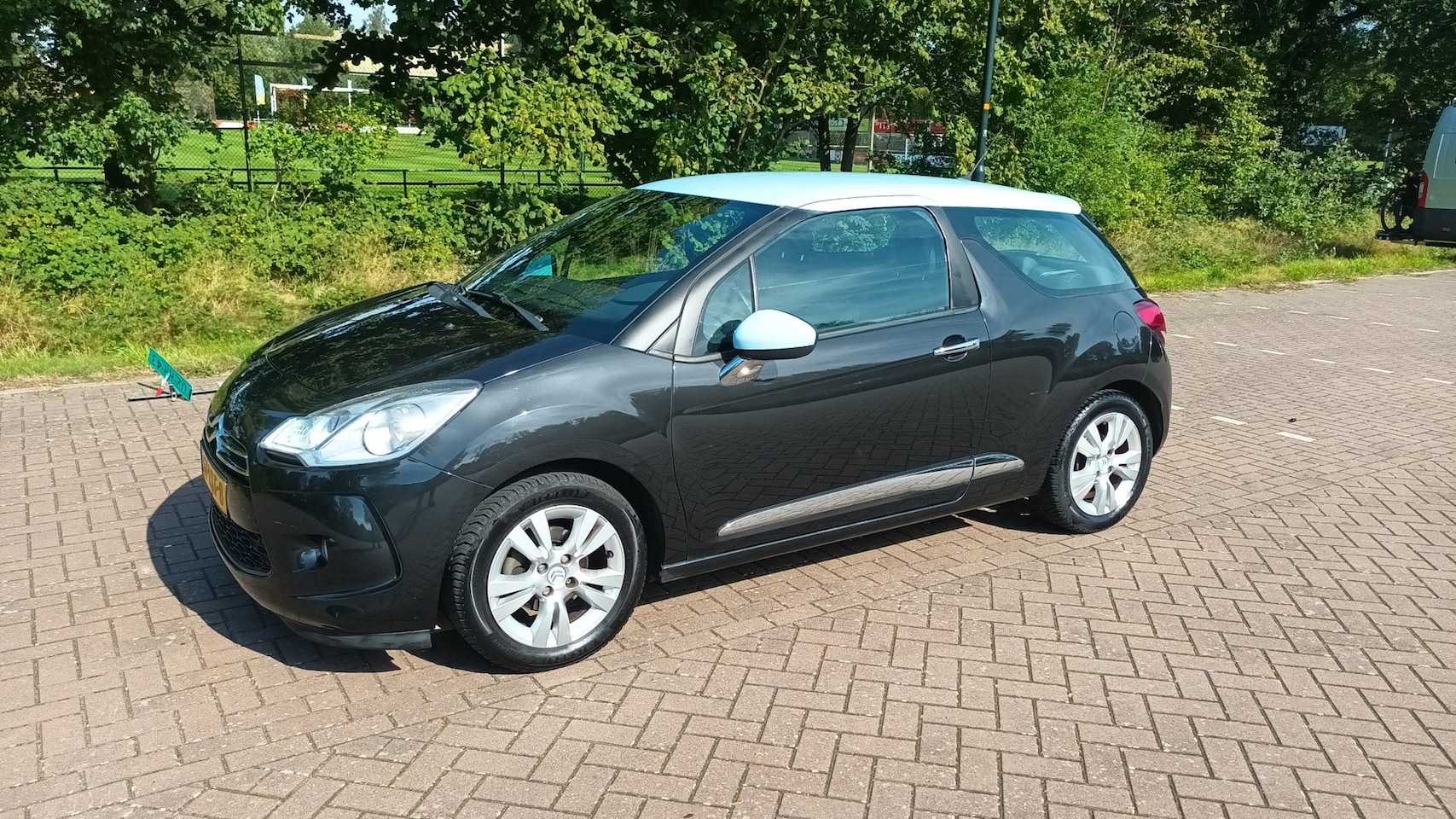Citroën DS3 - 1.4 Chic Airco / Cruise control - AutoWereld.nl