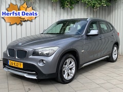 BMW X1 - SDrive20i Business|Navigatie|Climate Control|