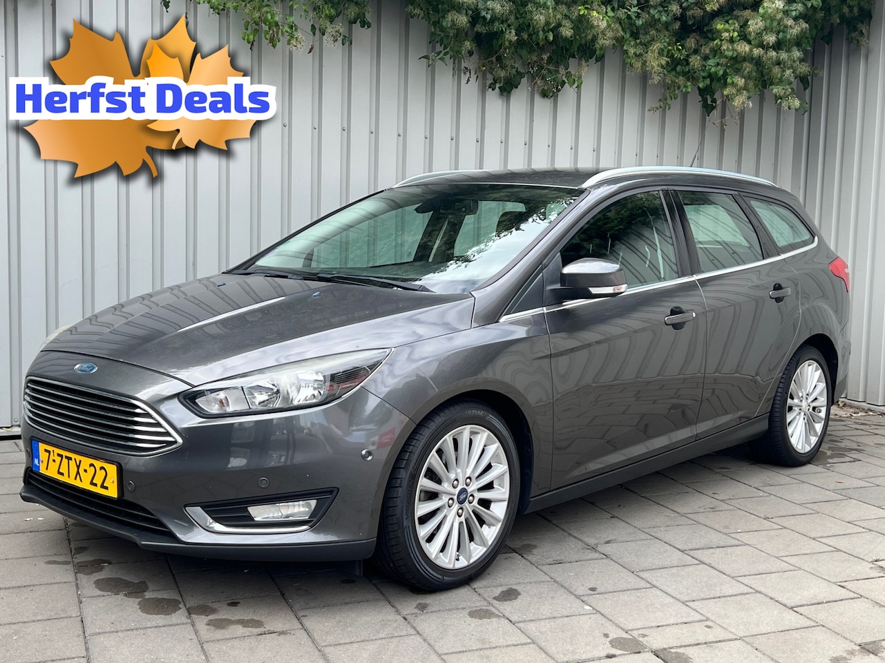 Ford Focus Wagon - 1.0 Titanium Edition|Navigatie|Climate Control| - AutoWereld.nl