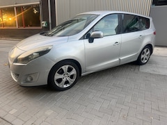 Renault Grand Scénic - 2.0 Bose 7PERSOONS AUTOMAAT NAVI
