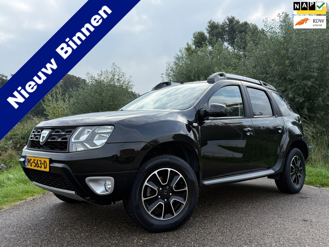 Dacia Duster - 1.2 TCe Blackshadow | 2e Eigenaar | Leder | Camera | Navi | Stoelverwarming | Trekhaak | A - AutoWereld.nl