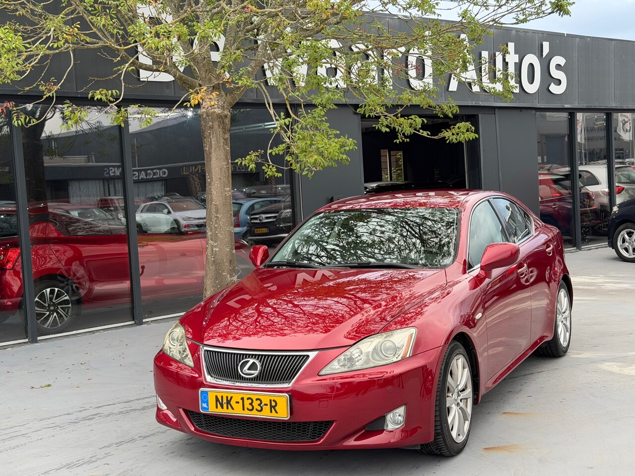Lexus IS - 250 Executive/automaat/airco/cruise/Stoel verwarming/camera/trekhaak/Bom vol optie/12 maan - AutoWereld.nl
