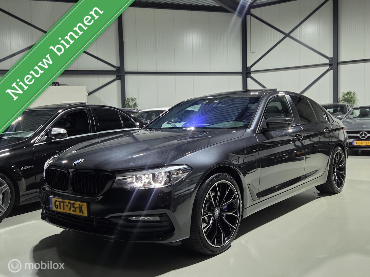 BMW 5-serie - 530e iPerformance High Executive Schuifdak|Virtual|Sfeerverlichting|Leder|Camera|Keyless|L - AutoWereld.nl