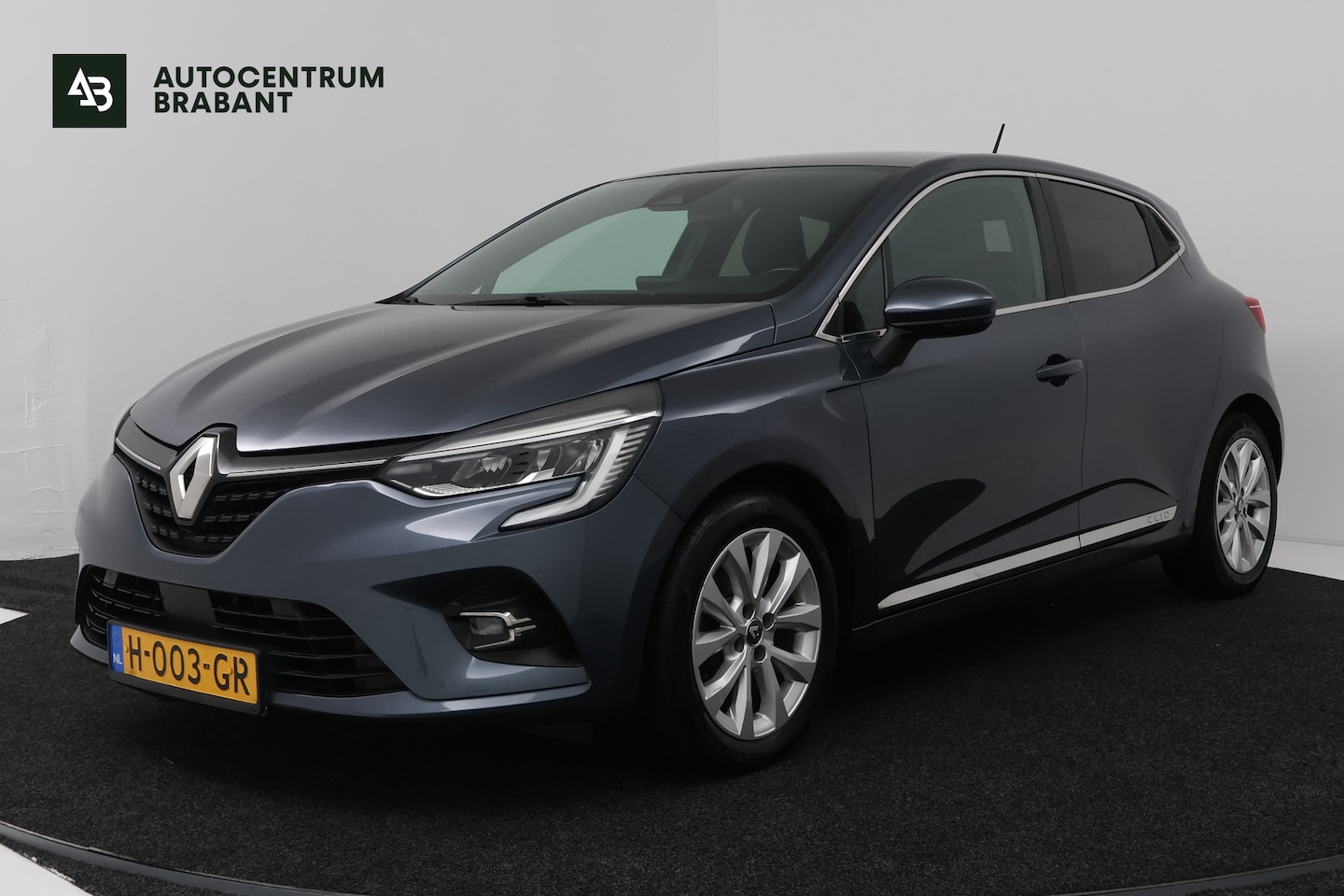 Renault Clio - 1.0 TCe Intens (CAMERA, NAVIGATIE, CRUISE CONTROL, PARKEERSENSOREN) - AutoWereld.nl